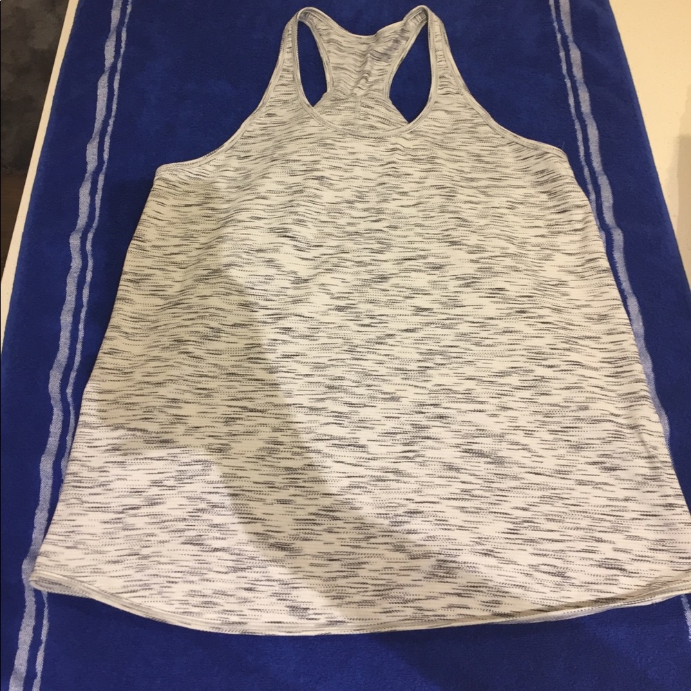 Lululemon grey stripe tank size m nwot
